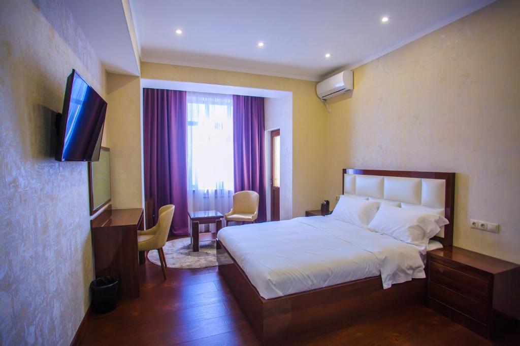 Hotel Ayni Dushanbe Exterior foto