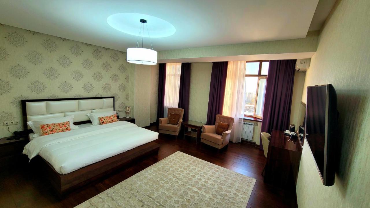 Hotel Ayni Dushanbe Exterior foto